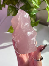 Load image into Gallery viewer, (R Jelly flame) Rose Quartz flame w/flash
