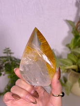 Load image into Gallery viewer, Golden Healer flame F
