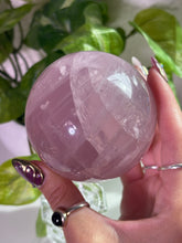 Load image into Gallery viewer, (E) Rose Quartz sphere w/star
