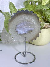 Load image into Gallery viewer, Agate sunflower
