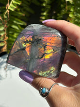 Load image into Gallery viewer, Labradorite H
