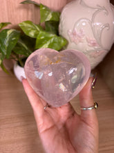 Load image into Gallery viewer, (A) pink Girasol heart
