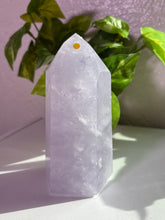 Load image into Gallery viewer, (B lavender fairy) Lavender Quartz tower
