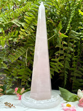 Load image into Gallery viewer, Large rose Quartz tower B
