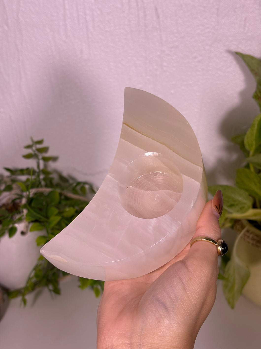 Onyx moon candle holder (or sphere)