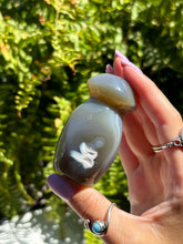 Load image into Gallery viewer, Orca Agate mushroom D
