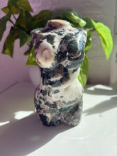 Load image into Gallery viewer, (C) large Moss Agate Body

