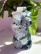 Load image into Gallery viewer, (D) large Moss Agate body
