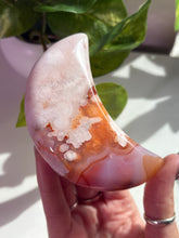 Load image into Gallery viewer, (B) Flower Agate x Carnelian moon
