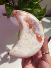 Load image into Gallery viewer, (C) Flower Agate x Carnelian moon
