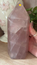 Load and play video in Gallery viewer, (F Twilight Rose) Rose Quartz tower w/flash

