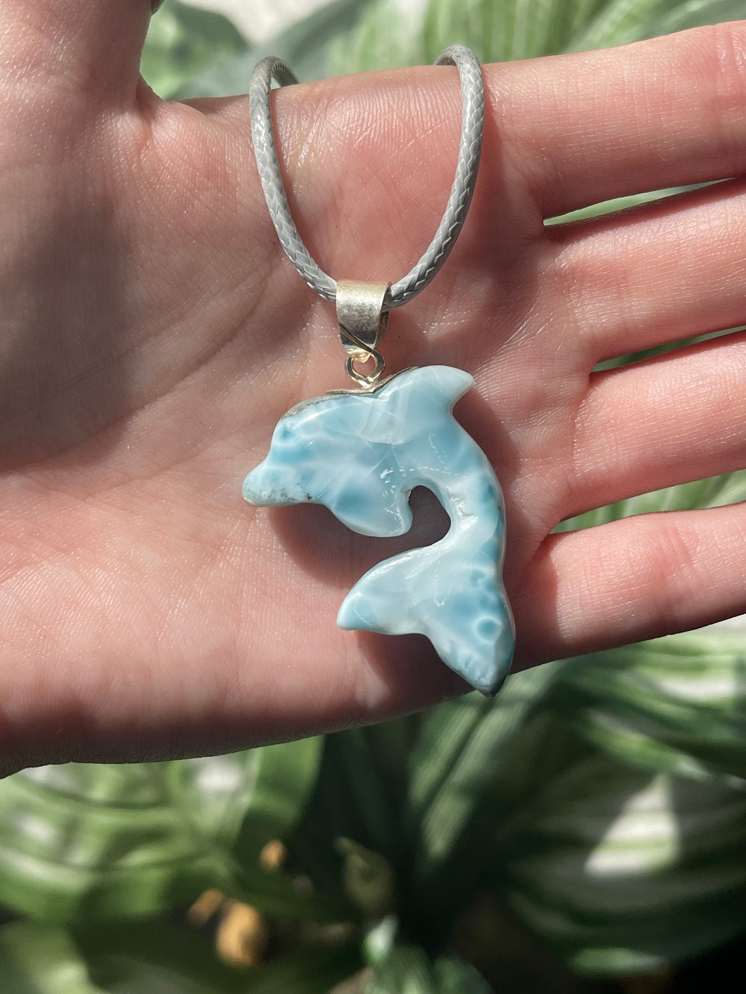 Larimar dolphin pendant (925s)